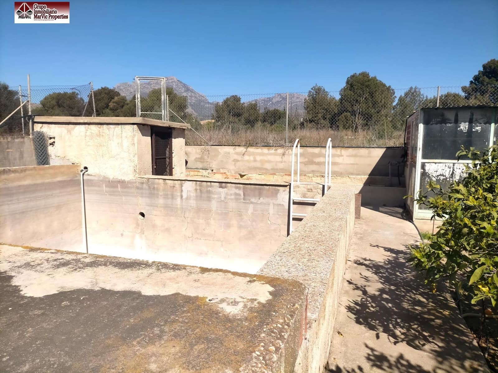 2 bedroom Villa for sale in Benidorm - € 389,000 (Ref: 8537516)