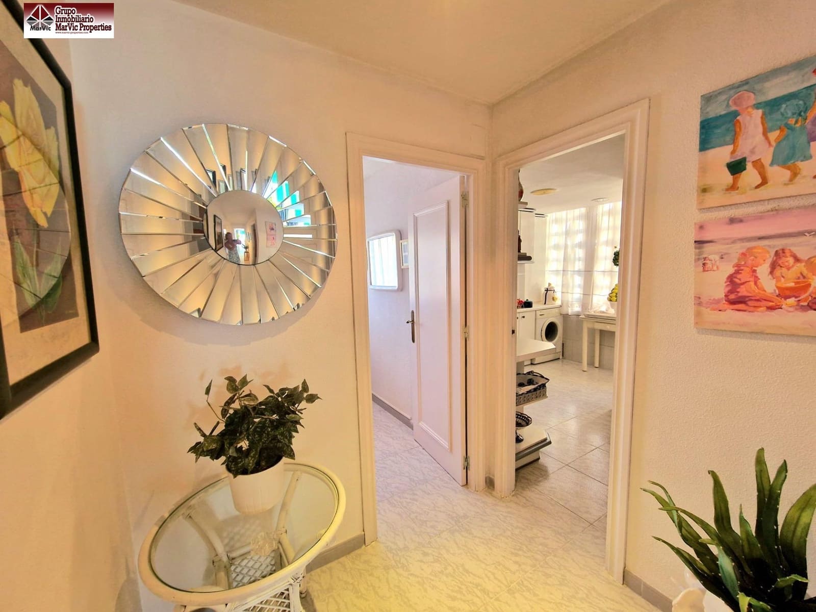 4 bedroom Flat for sale in Benidorm with pool - € 650,000 (Ref: 8537518)