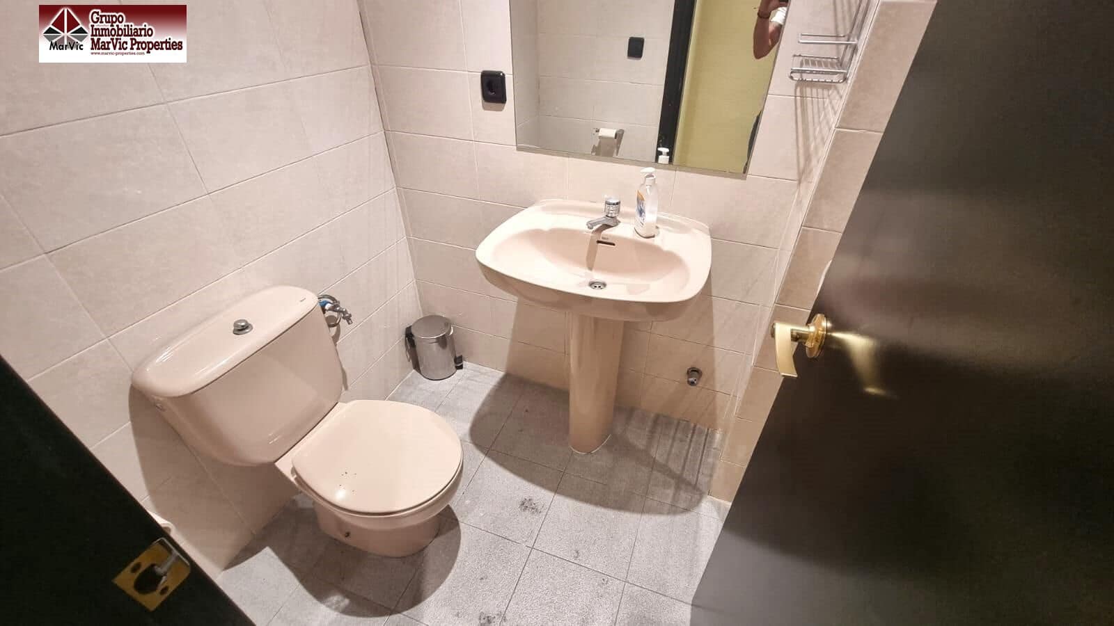 2 soveværelse Kontor til leje i Benidorm - € 1.400 (Ref: 8537519)