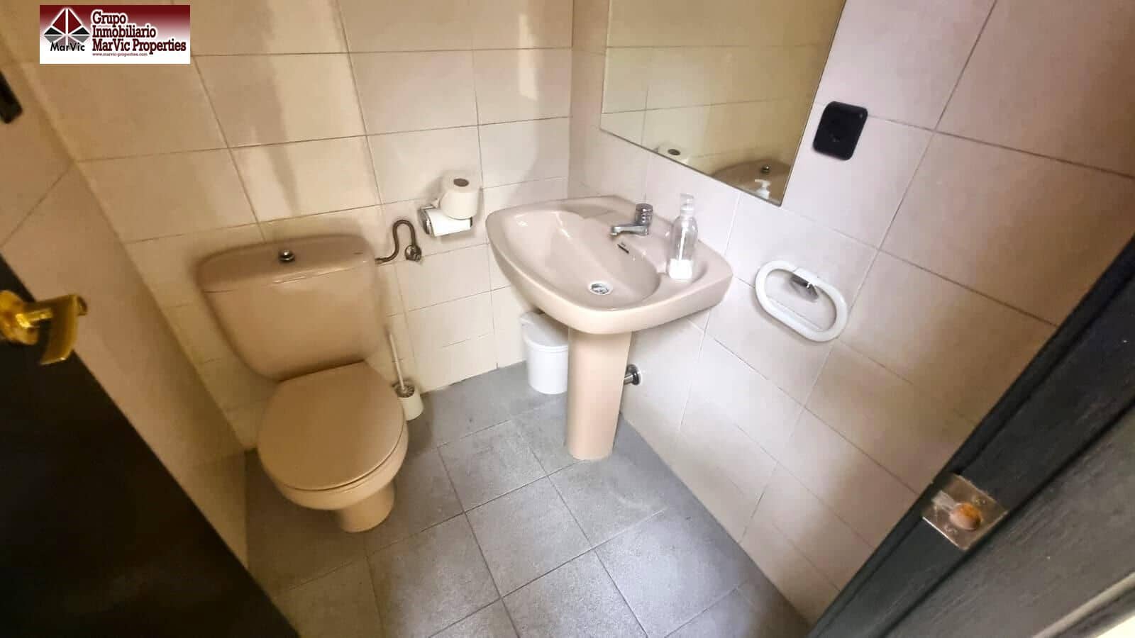 2 soveværelse Kontor til leje i Benidorm - € 1.400 (Ref: 8537519)