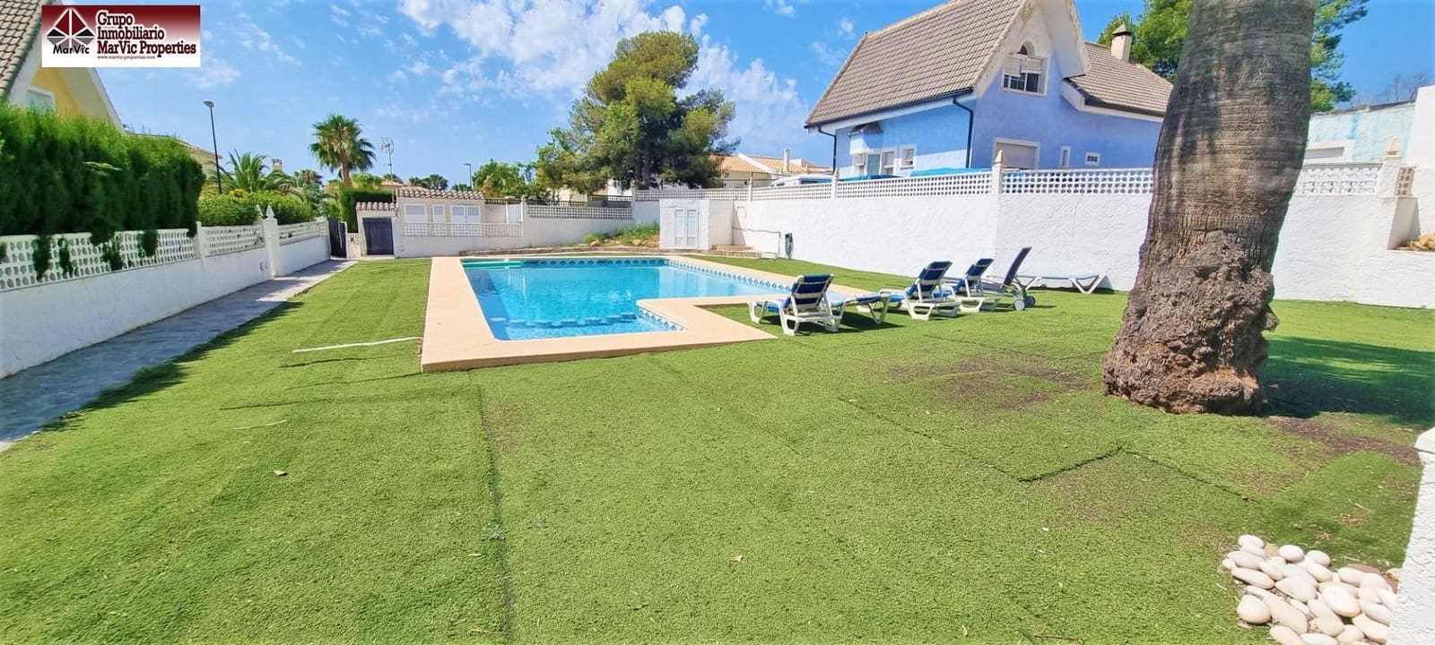 4 quarto Bungalow para venda em La Nucia com piscina - 315 000 € (Ref: 8537527)