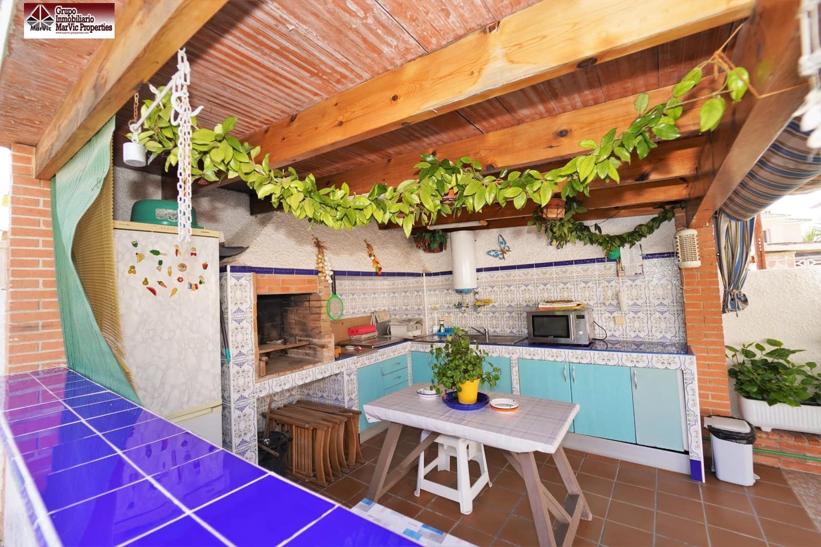 7 bedroom Villa for sale in Benidorm with pool garage - € 875,000 (Ref: 8537530)