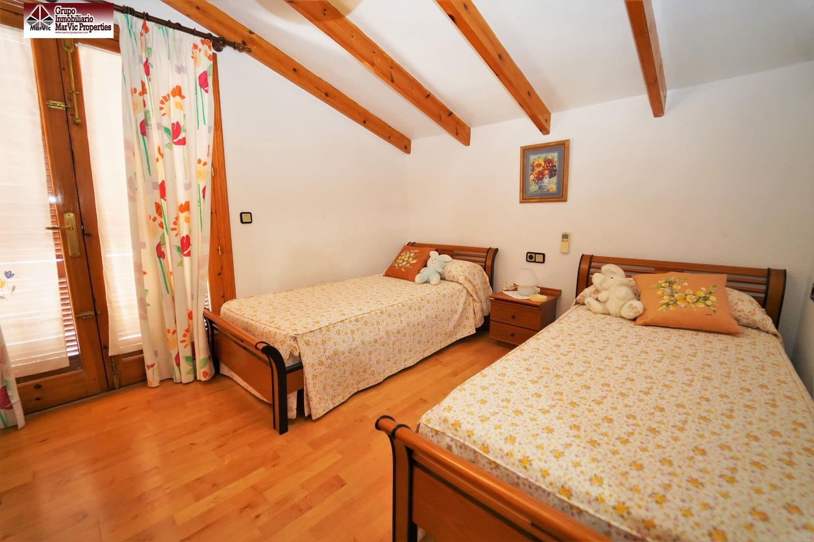 7 bedroom Villa for sale in Benidorm with pool garage - € 875,000 (Ref: 8537530)