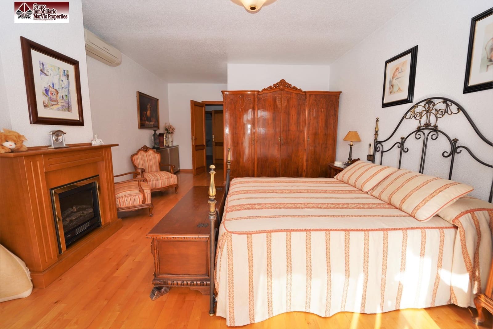 7 bedroom Villa for sale in Benidorm with pool garage - € 875,000 (Ref: 8537530)