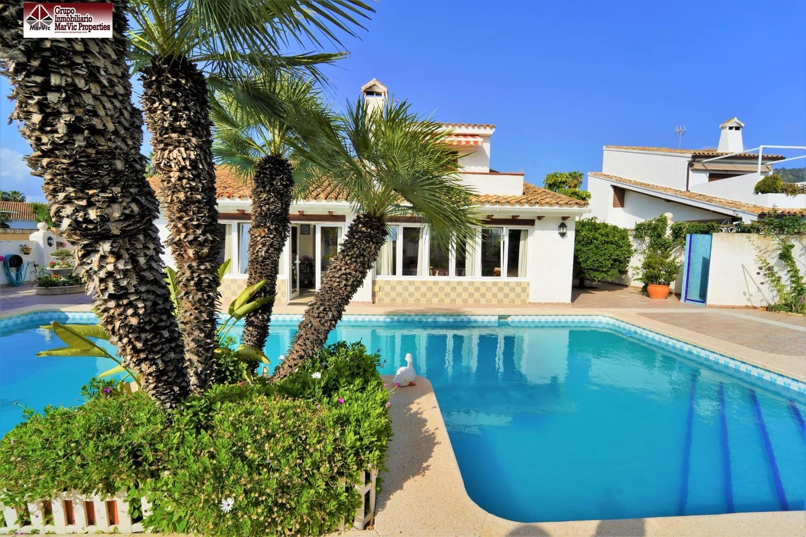 7 bedroom Villa for sale in Benidorm with pool garage - € 875,000 (Ref: 8537530)