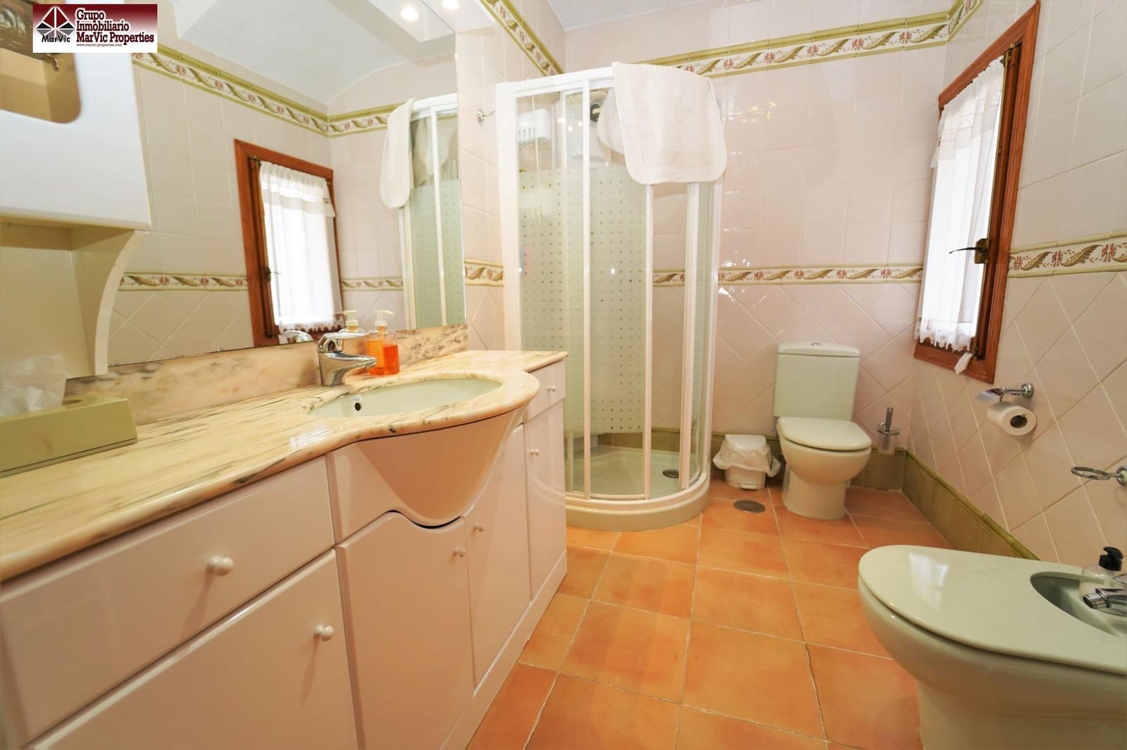 7 bedroom Villa for sale in Benidorm with pool garage - € 875,000 (Ref: 8537530)