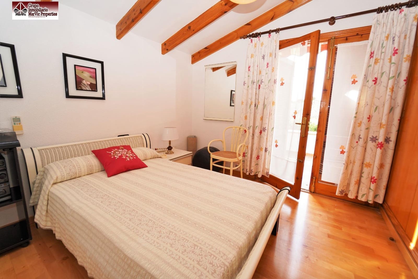 7 bedroom Villa for sale in Benidorm with pool garage - € 875,000 (Ref: 8537530)