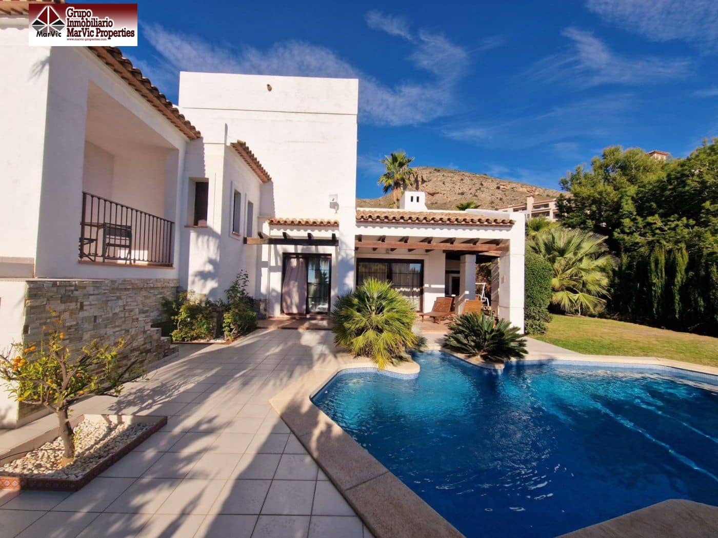 3 bedroom Villa for sale in Finestrat with pool garage - € 785,000 (Ref: 8542405)