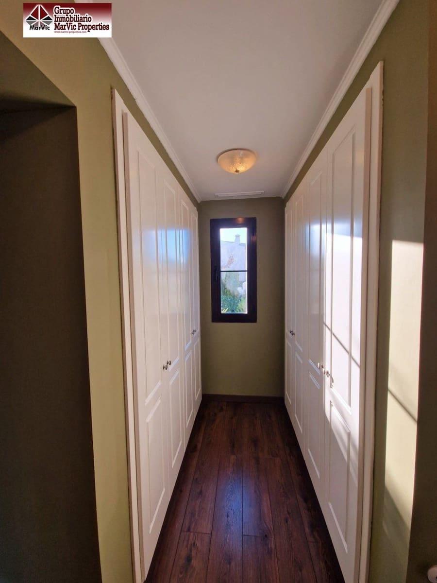 3 bedroom Villa for sale in Finestrat with pool garage - € 785,000 (Ref: 8542405)