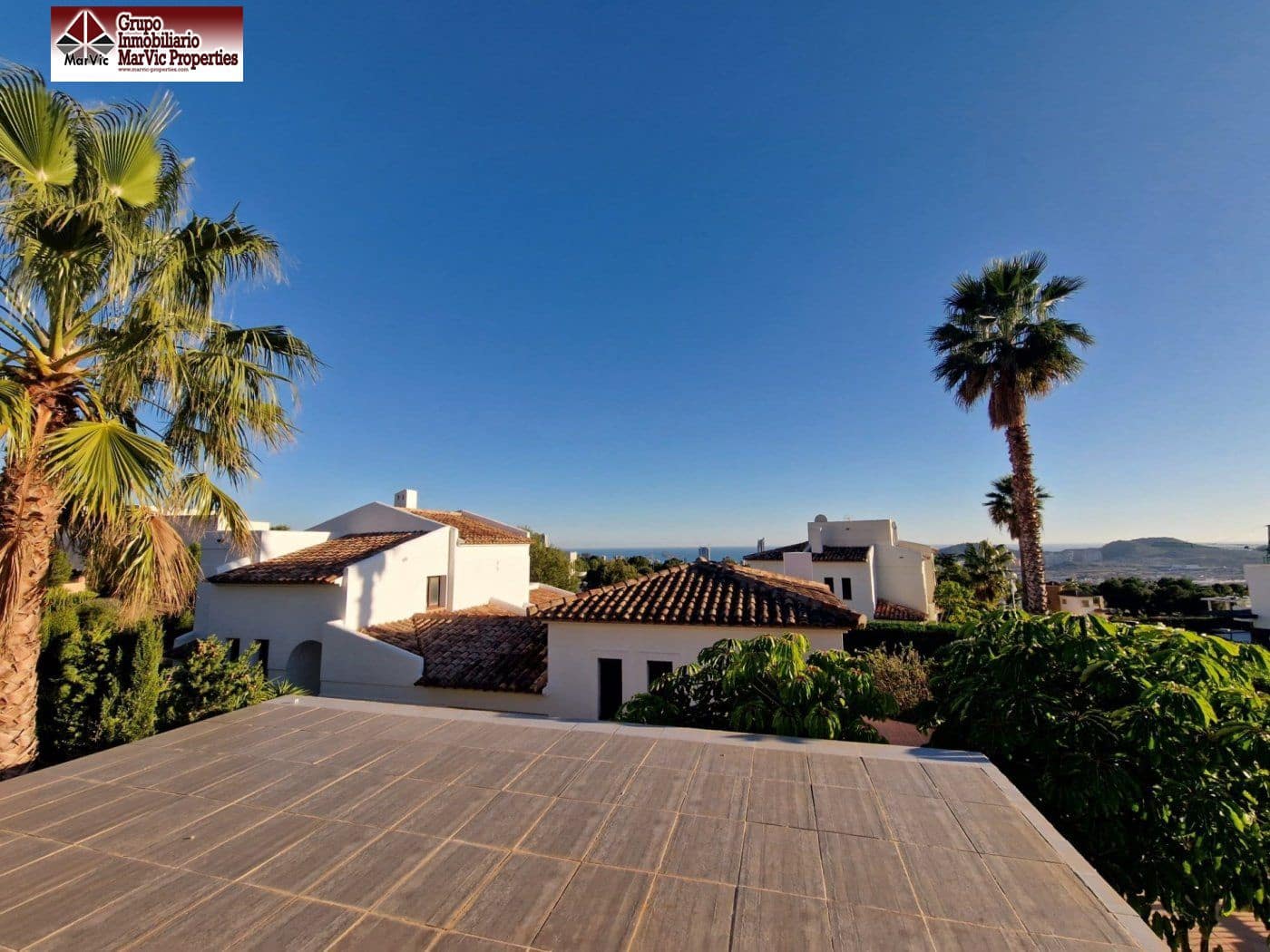 3 bedroom Villa for sale in Finestrat with pool garage - € 785,000 (Ref: 8542405)