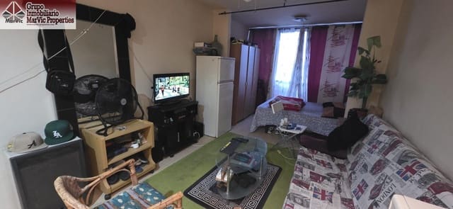 Studio for sale in Benidorm with pool - € 75,000 (Ref: 8544719)
