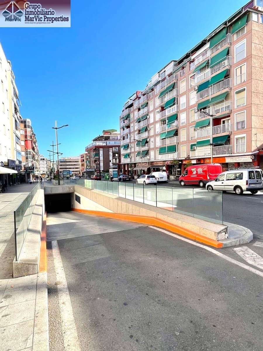 Garage til salg i Benidorm - € 28.000 (Ref: 8549578)