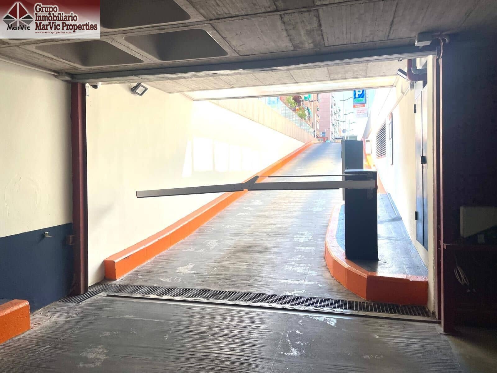 Garage til salg i Benidorm - € 28.000 (Ref: 8549578)