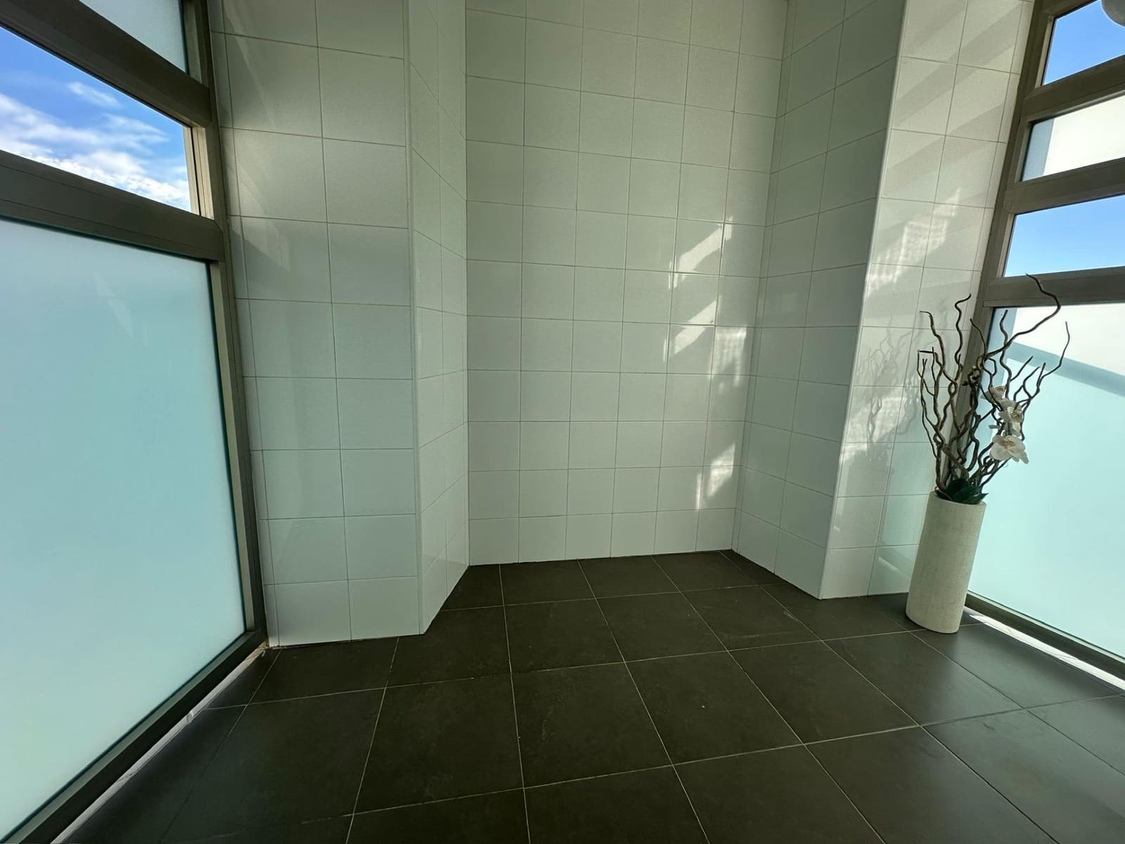 1 soveværelse Lejlighed til salg i Benidorm med swimmingpool garage - € 255.000 (Ref: 8580123)