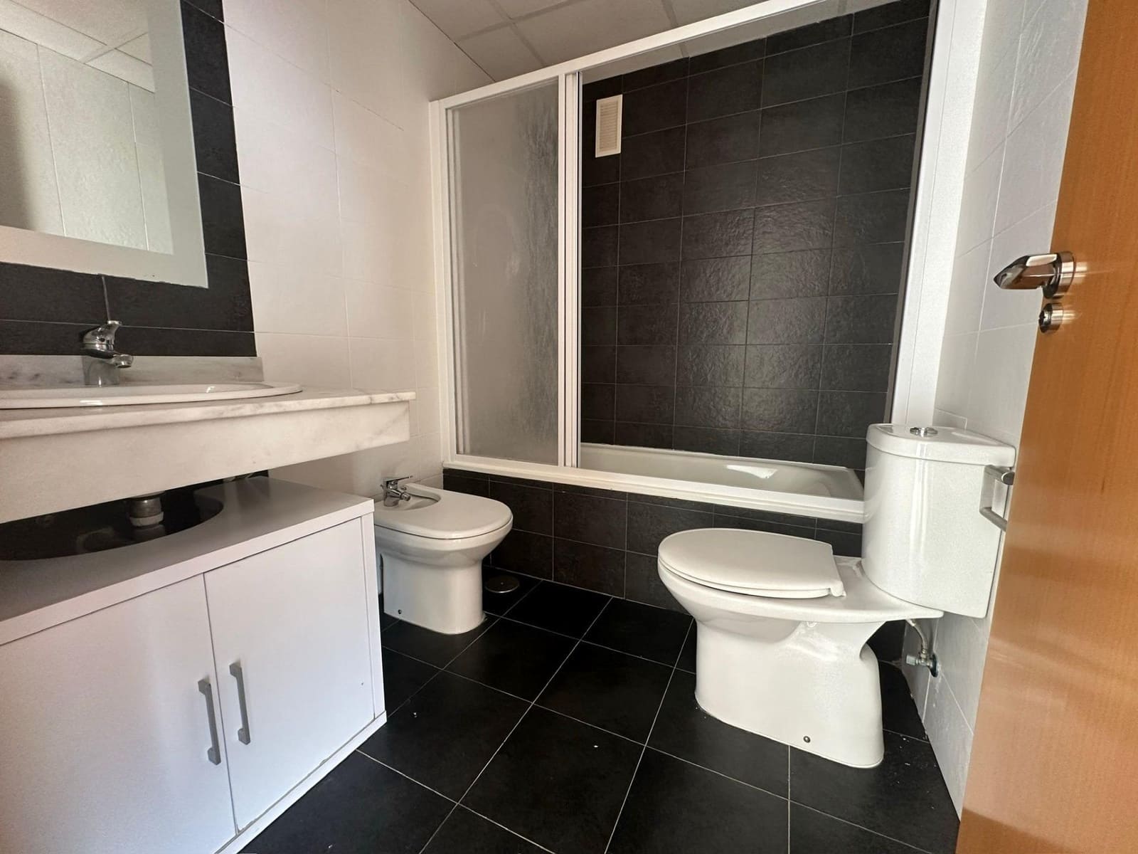 1 soveværelse Lejlighed til salg i Benidorm med swimmingpool garage - € 255.000 (Ref: 8580123)