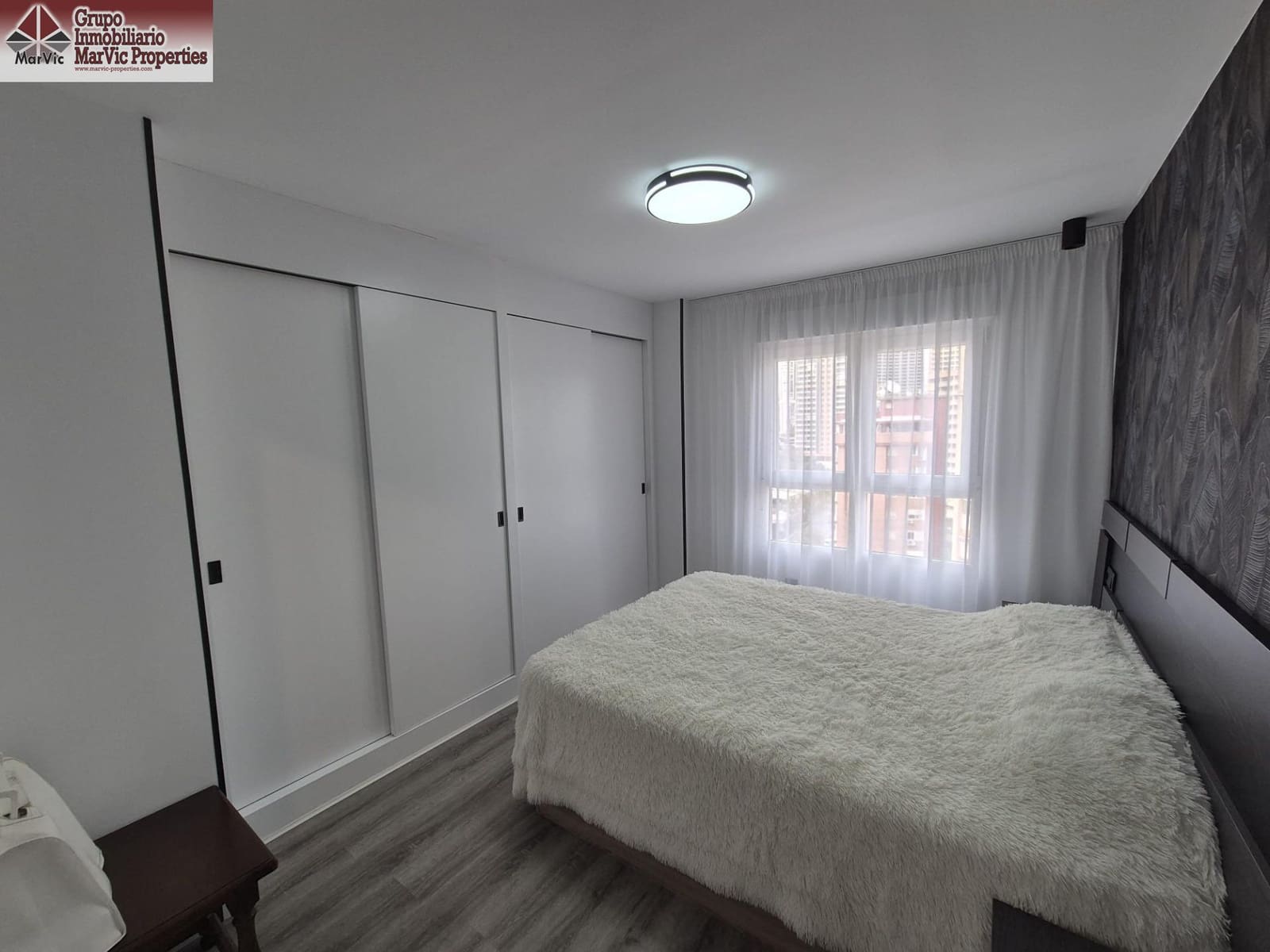 2 bedroom Flat for sale in Benidorm with pool garage - € 390,000 (Ref: 8601521)