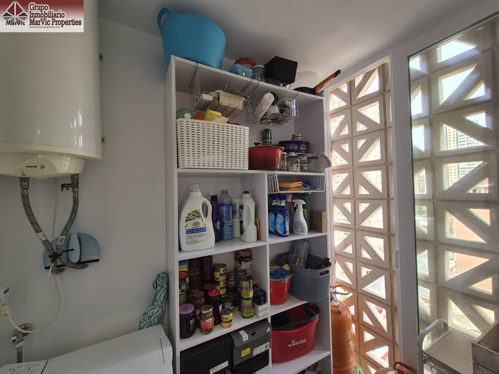 2 bedroom Flat for sale in Benidorm with pool garage - € 390,000 (Ref: 8601521)