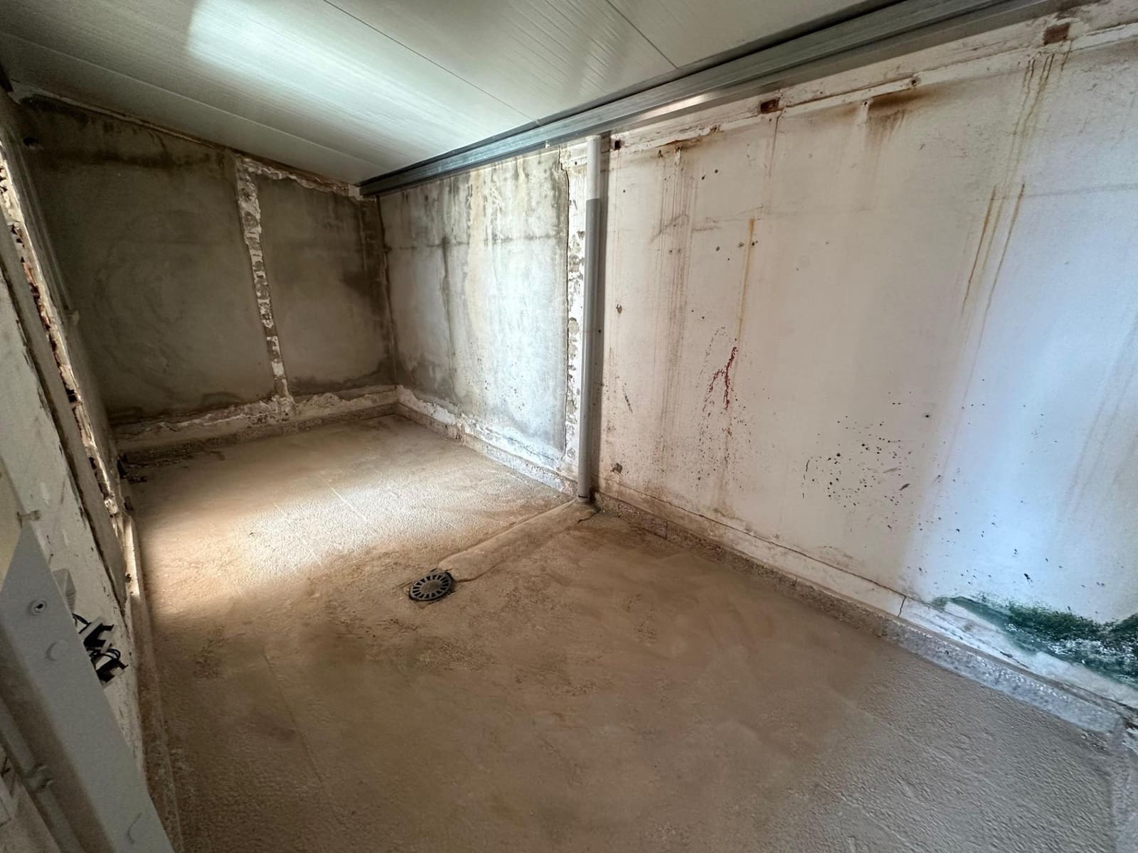 Erhverv til salg i Benidorm - € 116.000 (Ref: 8616173)