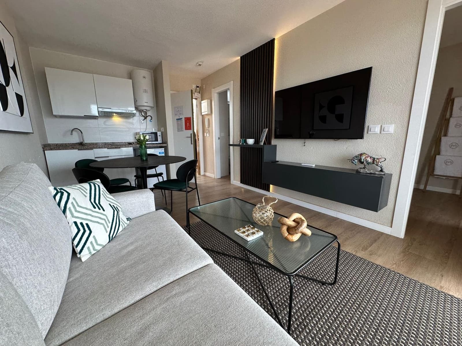 1 makuuhuone Huoneisto myytävänä paikassa Benidorm mukana uima-altaan - 183 000 € (Ref: 8616174)