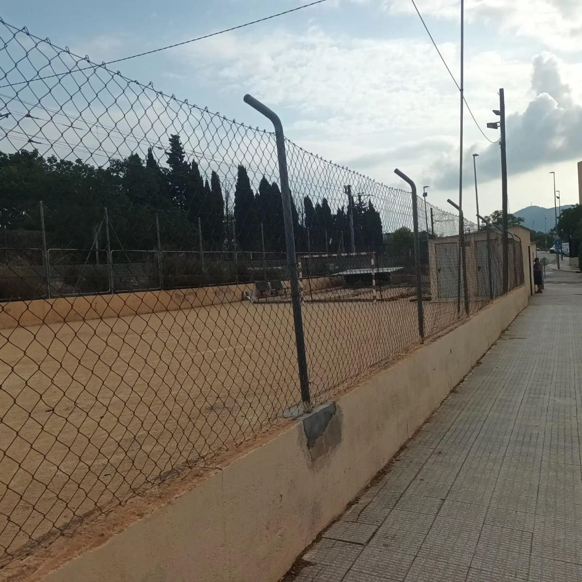 Commercial for sale in Benidorm - € 119,000 (Ref: 8616177)