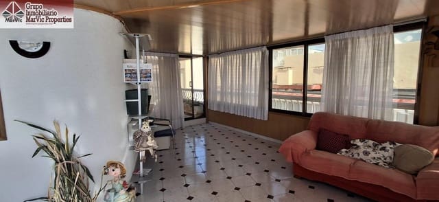 4 makuuhuone Asunto myytävänä paikassa Poniente, Benidorm mukana 
autotalli - 550 000 € (Ref: 8623675)