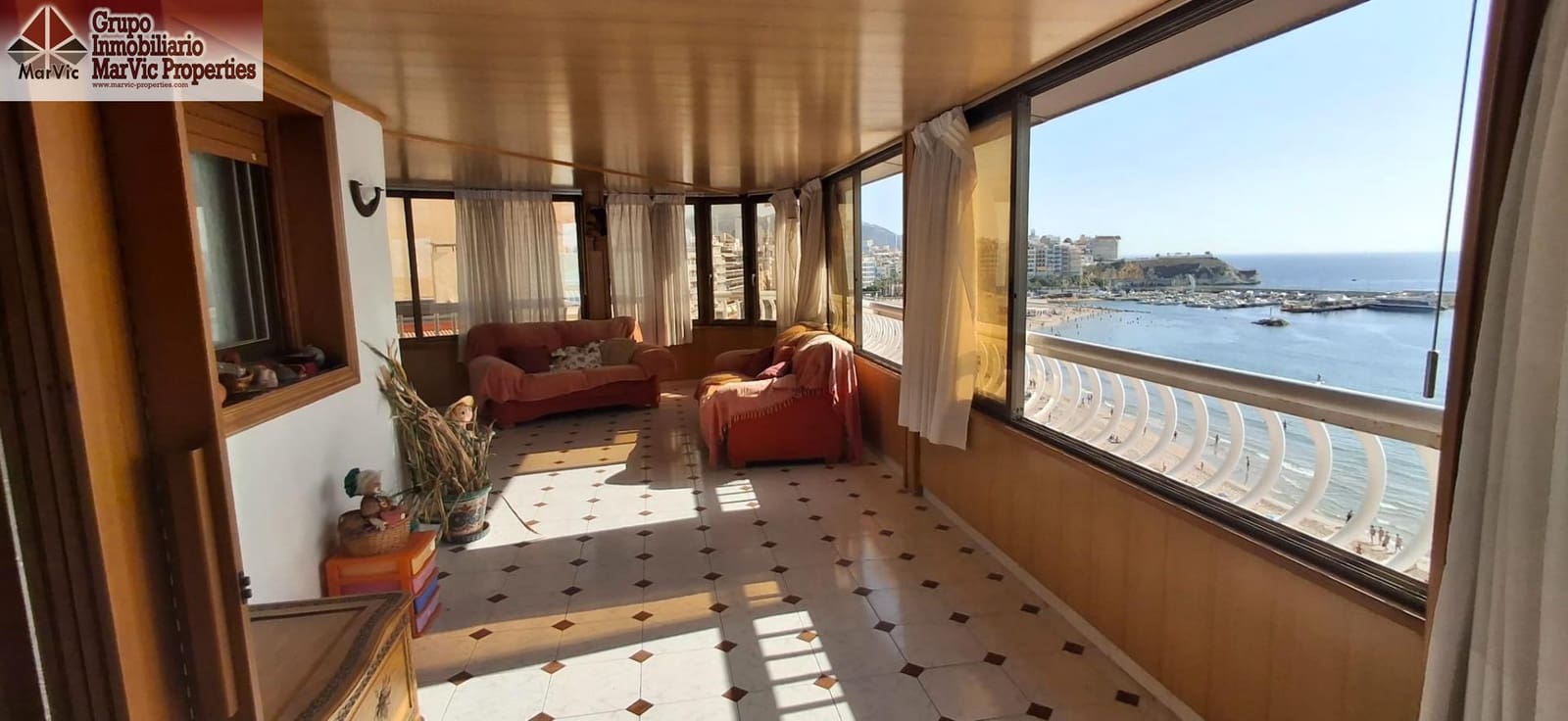 4 makuuhuone Asunto myytävänä paikassa Benidorm mukana 
autotalli - 550 000 € (Ref: 8623675)