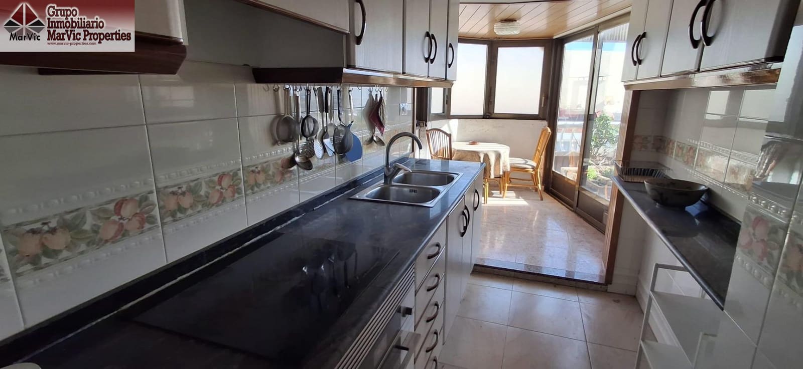 4 makuuhuone Asunto myytävänä paikassa Benidorm mukana 
autotalli - 550 000 € (Ref: 8623675)