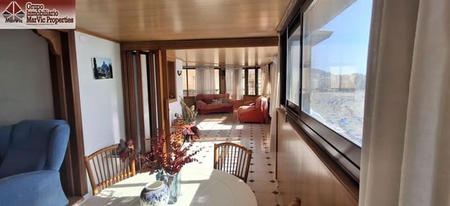 4 makuuhuone Asunto myytävänä paikassa Poniente, Benidorm mukana 
autotalli - 550 000 € (Ref: 8623675)