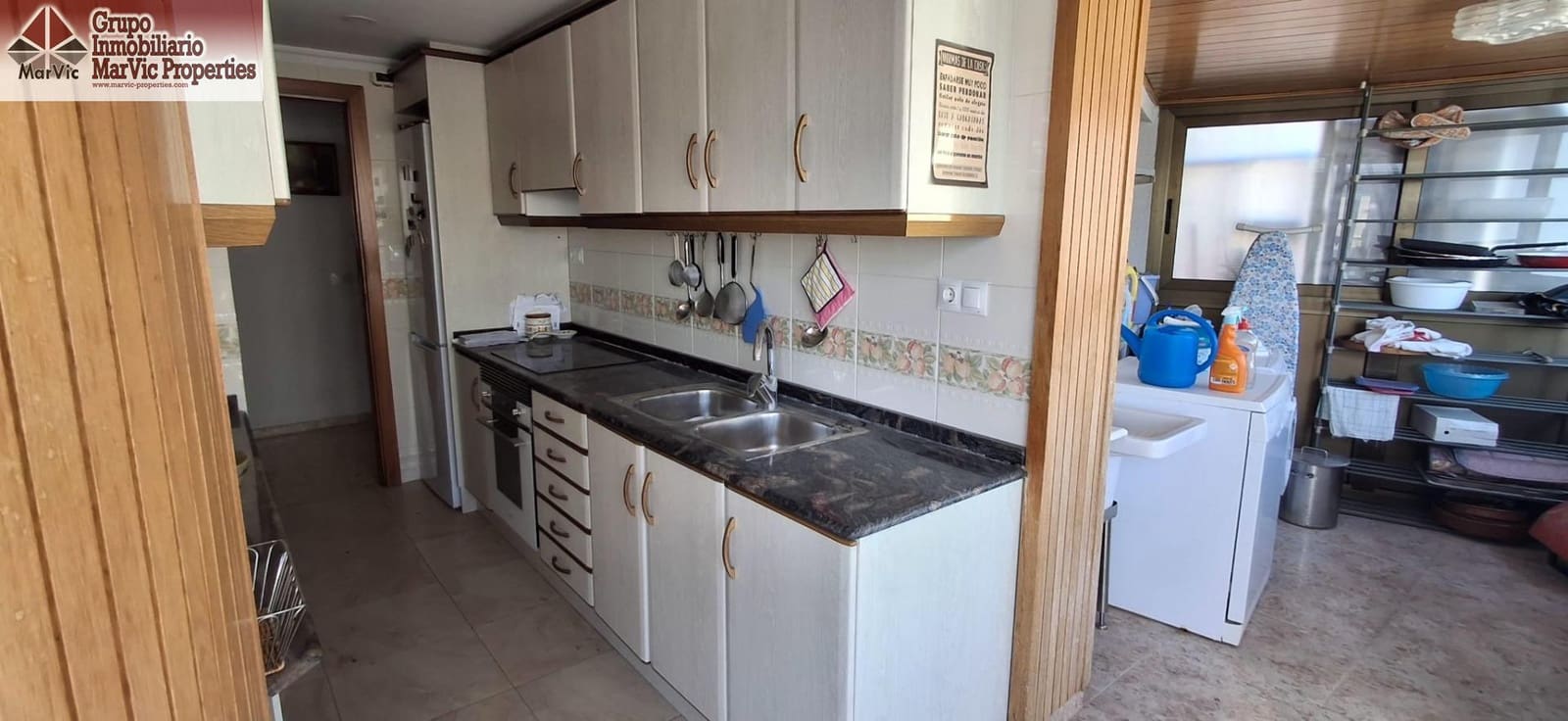 4 makuuhuone Asunto myytävänä paikassa Benidorm mukana 
autotalli - 550 000 € (Ref: 8623675)