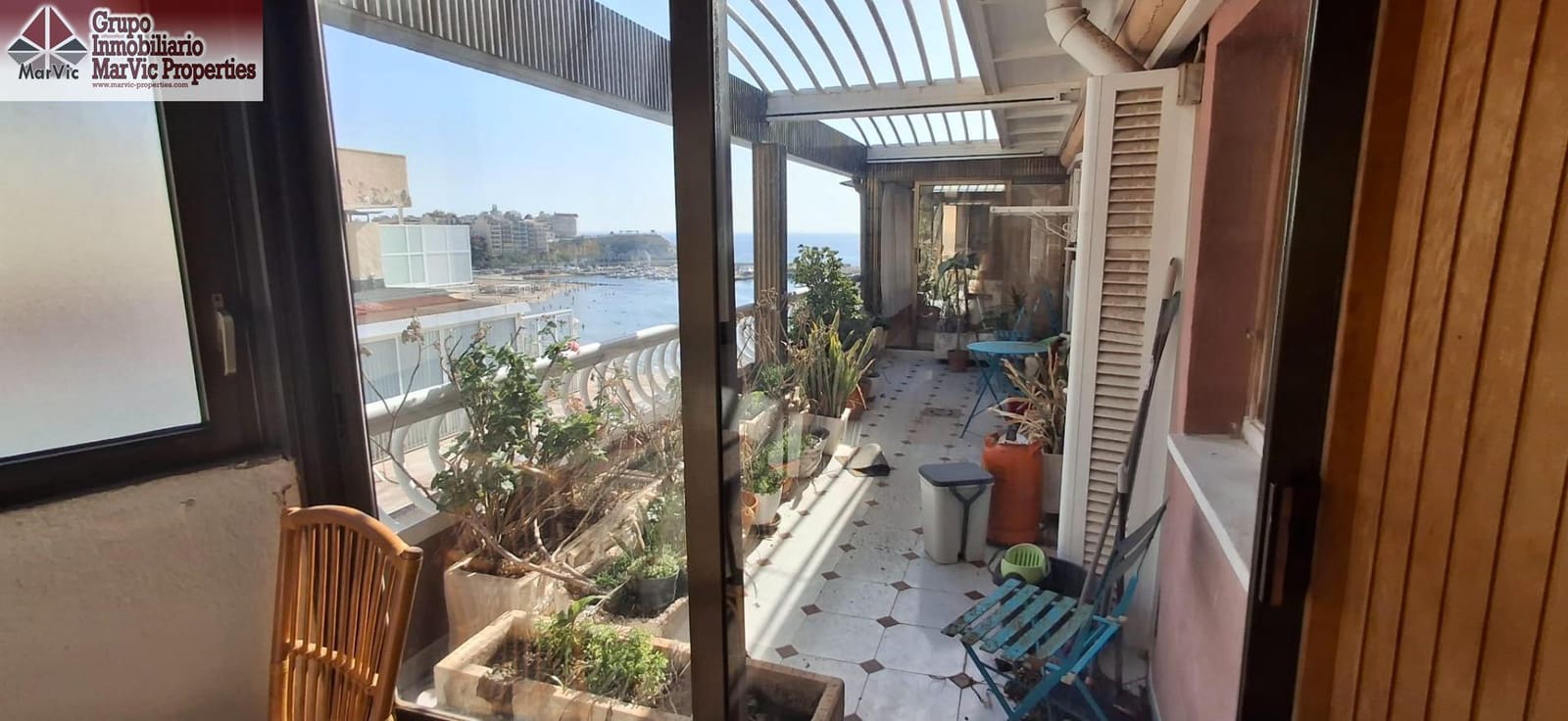 4 makuuhuone Asunto myytävänä paikassa Benidorm mukana 
autotalli - 550 000 € (Ref: 8623675)