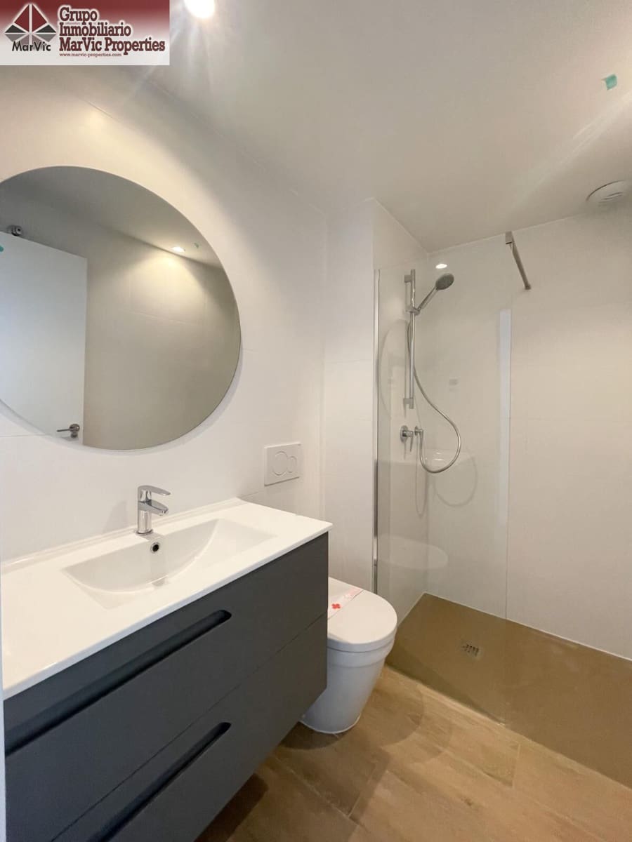 4 soveværelse Lejlighed til salg i Montiboli med swimmingpool garage - € 600.000 (Ref: 8662338)