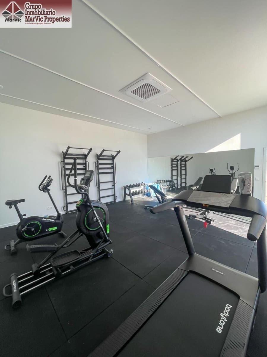 4 soveværelse Lejlighed til salg i Montiboli med swimmingpool garage - € 600.000 (Ref: 8662338)