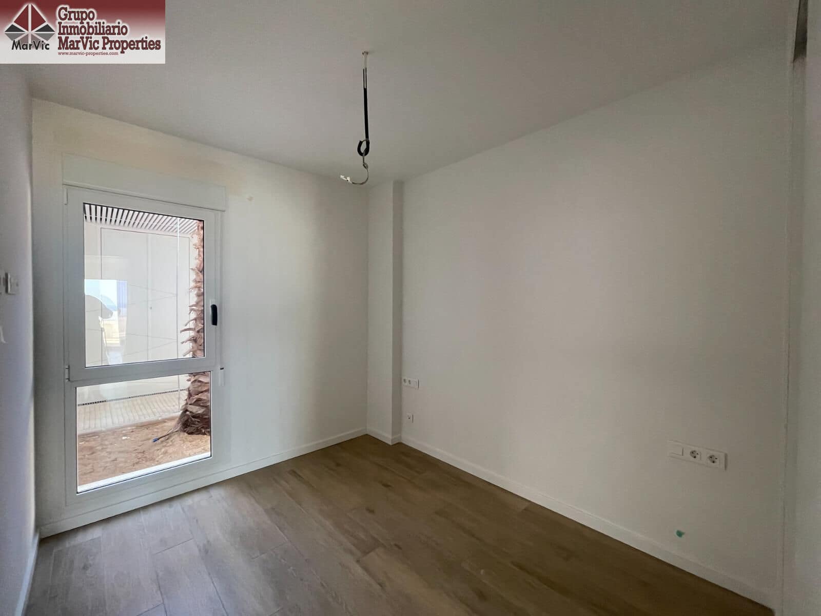 4 soveværelse Lejlighed til salg i Montiboli med swimmingpool garage - € 600.000 (Ref: 8662338)