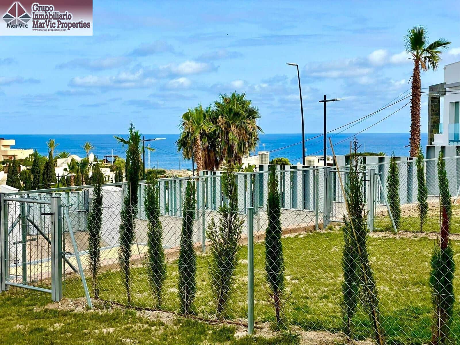 4 soveværelse Lejlighed til salg i Montiboli med swimmingpool garage - € 600.000 (Ref: 8662338)