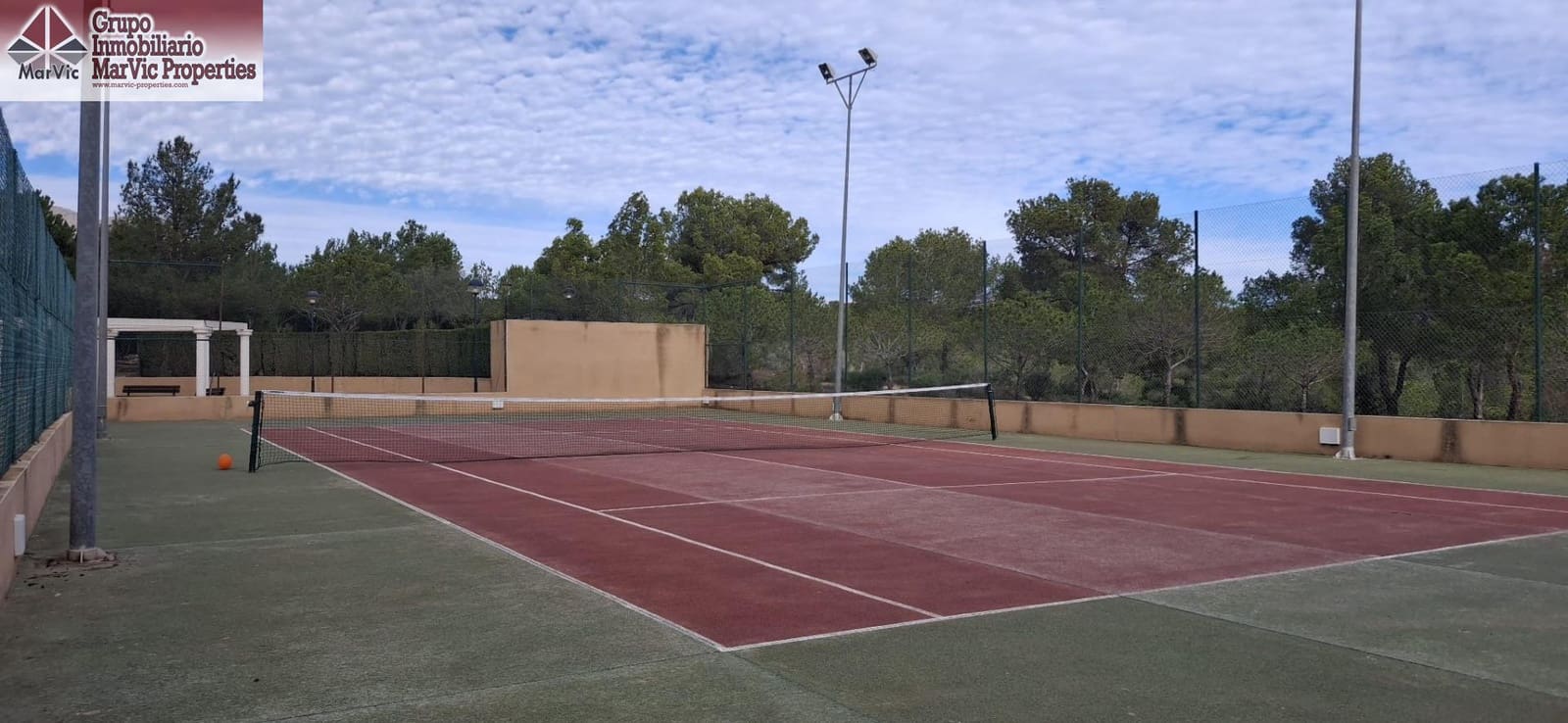 1 sypialnia Apartament na sprzedaż w Benidorm z basenem garażem - 251 895 € (Ref: 8683981)