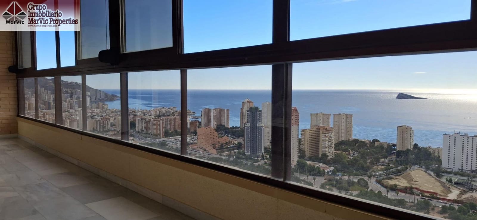 1 sypialnia Apartament na sprzedaż w Benidorm z basenem garażem - 251 895 € (Ref: 8683981)