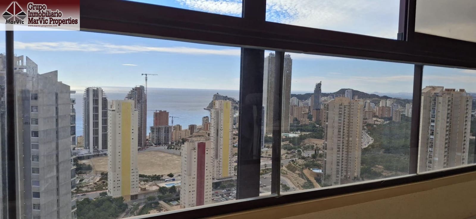 1 sypialnia Apartament na sprzedaż w Benidorm z basenem garażem - 251 895 € (Ref: 8683981)