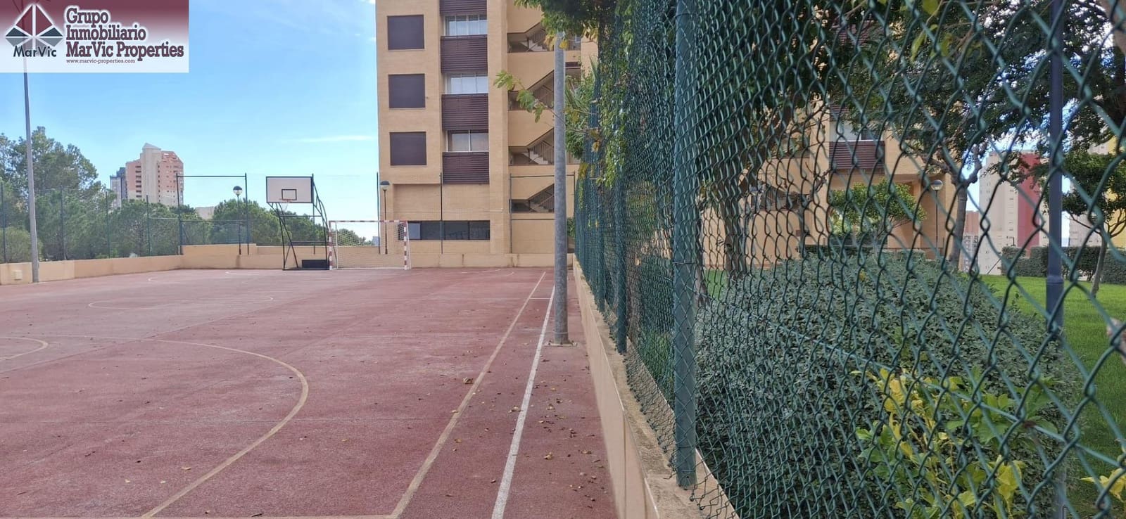 1 sypialnia Apartament na sprzedaż w Benidorm z basenem garażem - 251 895 € (Ref: 8683981)