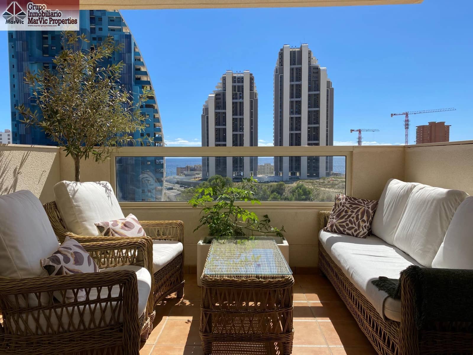3 soveværelse Lejlighed til salg i Benidorm med swimmingpool garage - € 340.000 (Ref: 8686404)