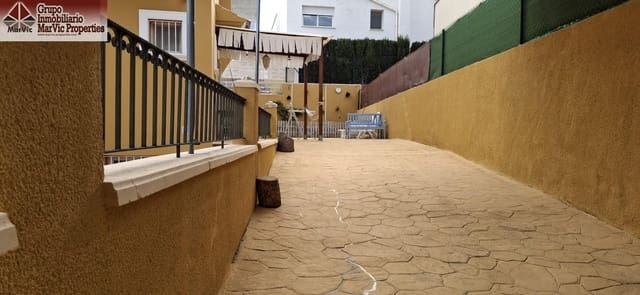 3 soverom Kjedet enebolig til salgs i Barranco Hondo, La Nucia med garasje - € 315 000 (Ref: 8687679)