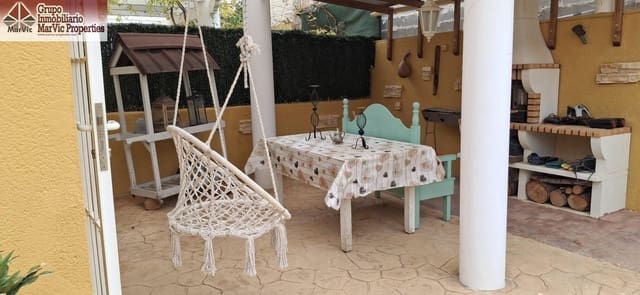 3 soverom Kjedet enebolig til salgs i Barranco Hondo, La Nucia med garasje - € 315 000 (Ref: 8687679)