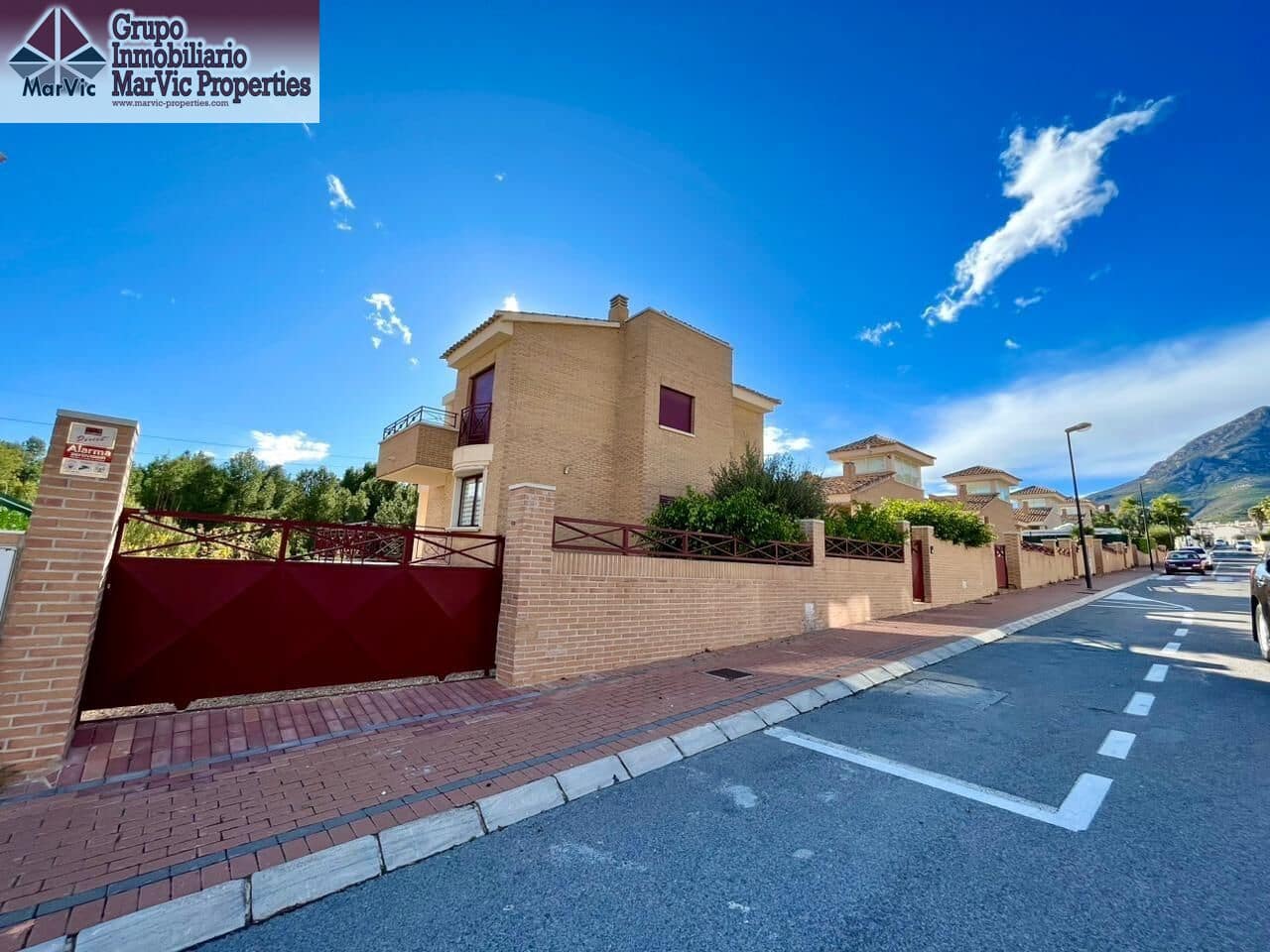 4 camera da letto Villa in vendita in La Nucia con piscina garage - 580.000 € (Rif: 8687680)