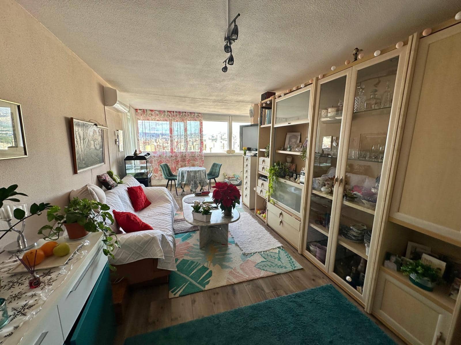 1 soveværelse Lejlighed til salg i Benidorm med swimmingpool - € 229.950 (Ref: 8687685)