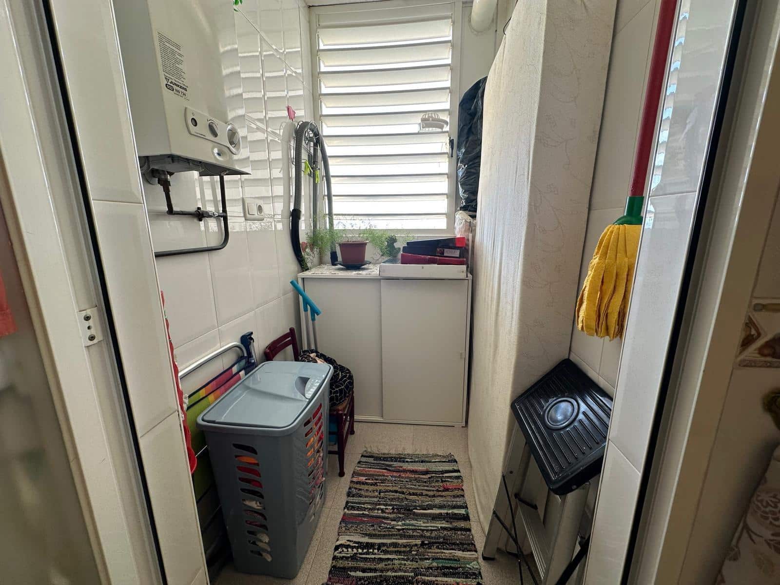 1 soveværelse Lejlighed til salg i Benidorm med swimmingpool - € 229.950 (Ref: 8687685)