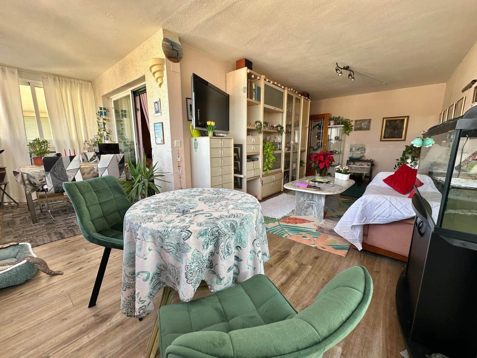 1 soveværelse Lejlighed til salg i Benidorm med swimmingpool - € 229.950 (Ref: 8687685)