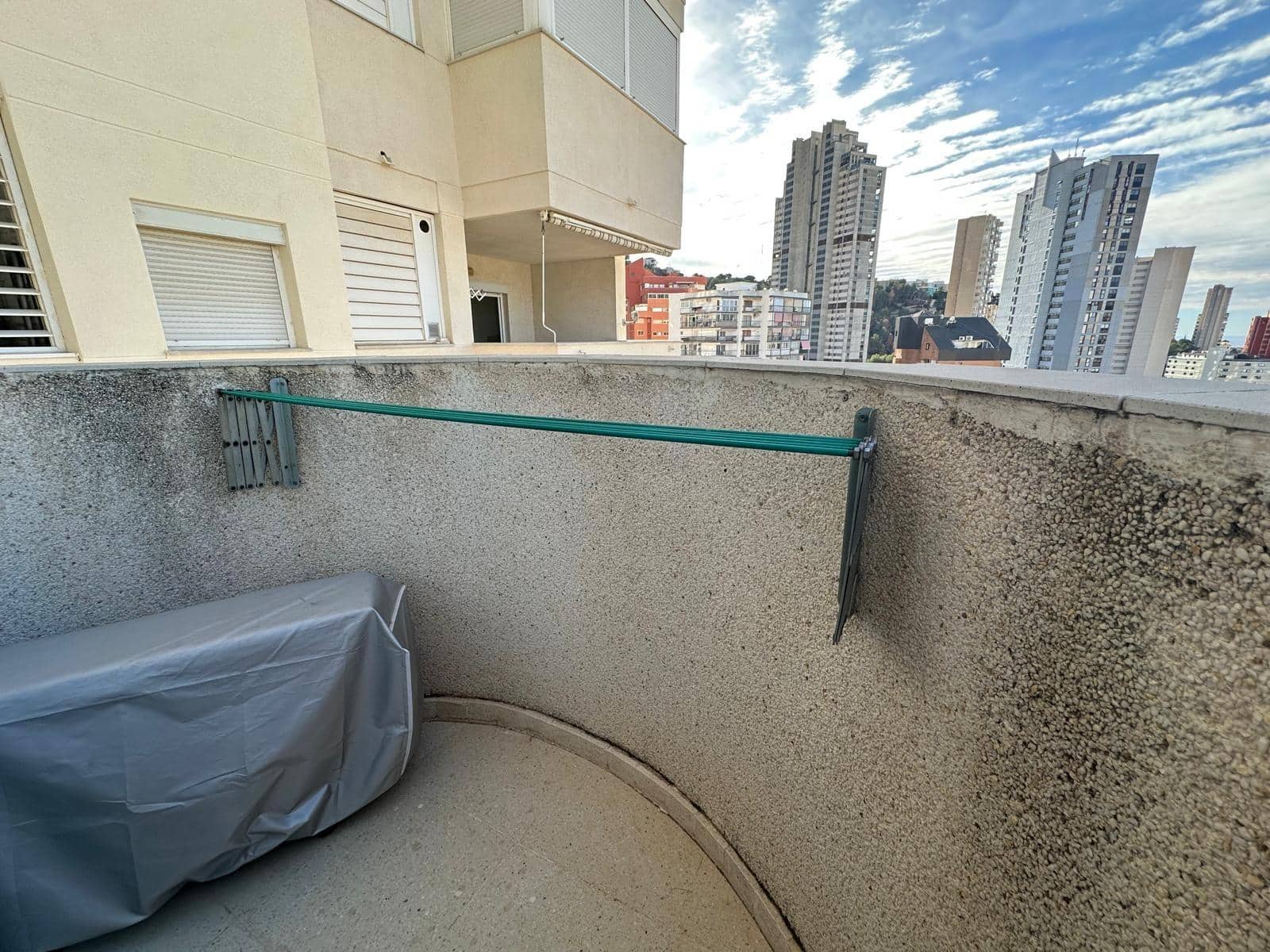 1 soveværelse Lejlighed til salg i Benidorm med swimmingpool - € 229.950 (Ref: 8687685)