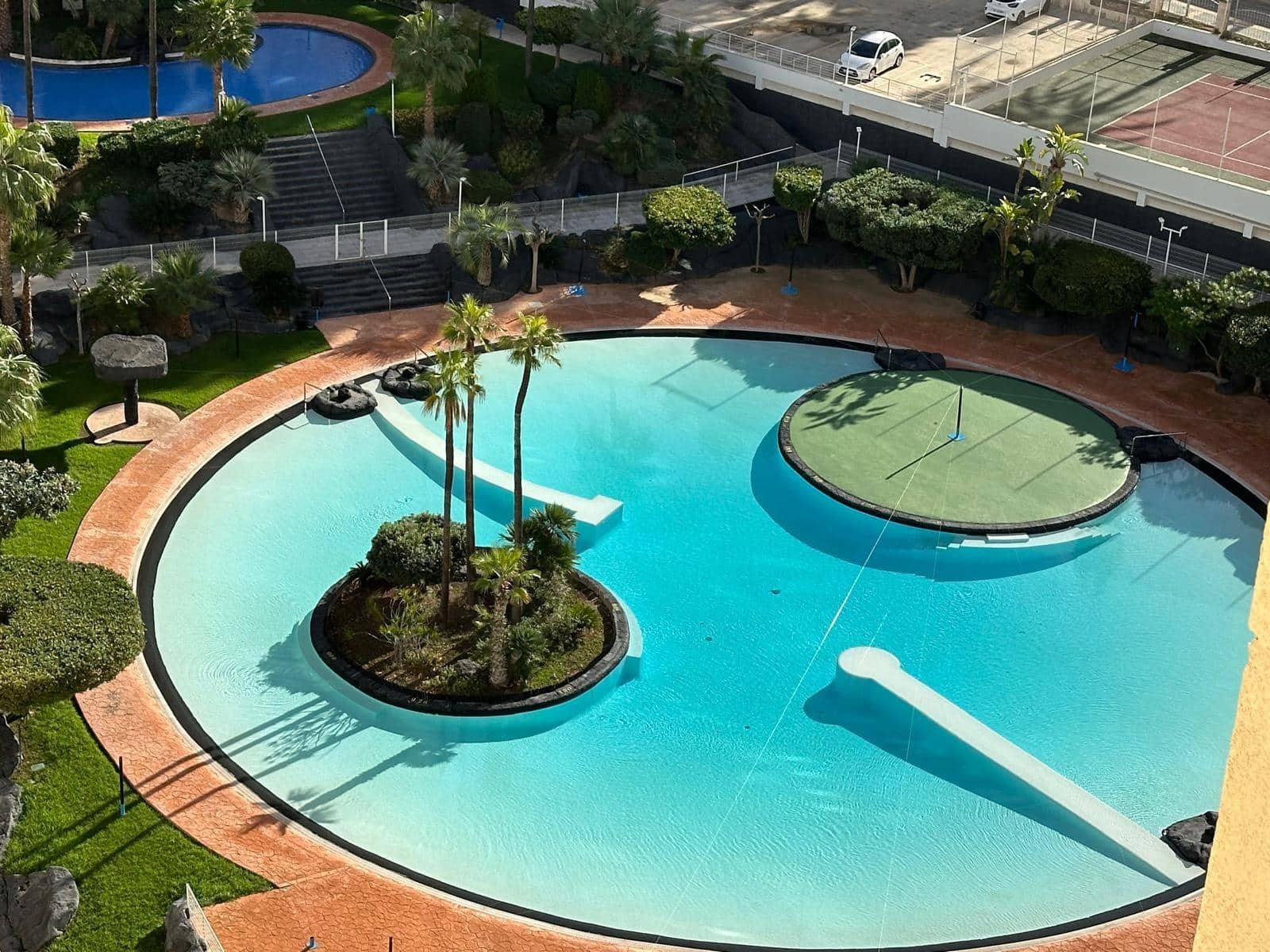 1 soveværelse Lejlighed til salg i Benidorm med swimmingpool - € 229.950 (Ref: 8687685)