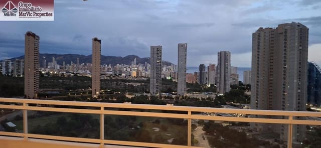 2 soveværelse Lejlighed til salg i Via Parque, Benidorm med swimmingpool garage - € 504.000 (Ref: 8689285)