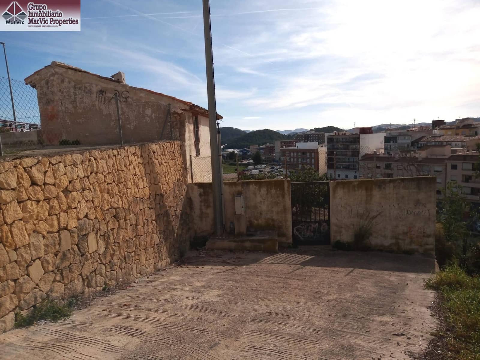 3 soveværelse Finca/Landehus til salg i Callosa d'En Sarria - € 136.500 (Ref: 8698296)