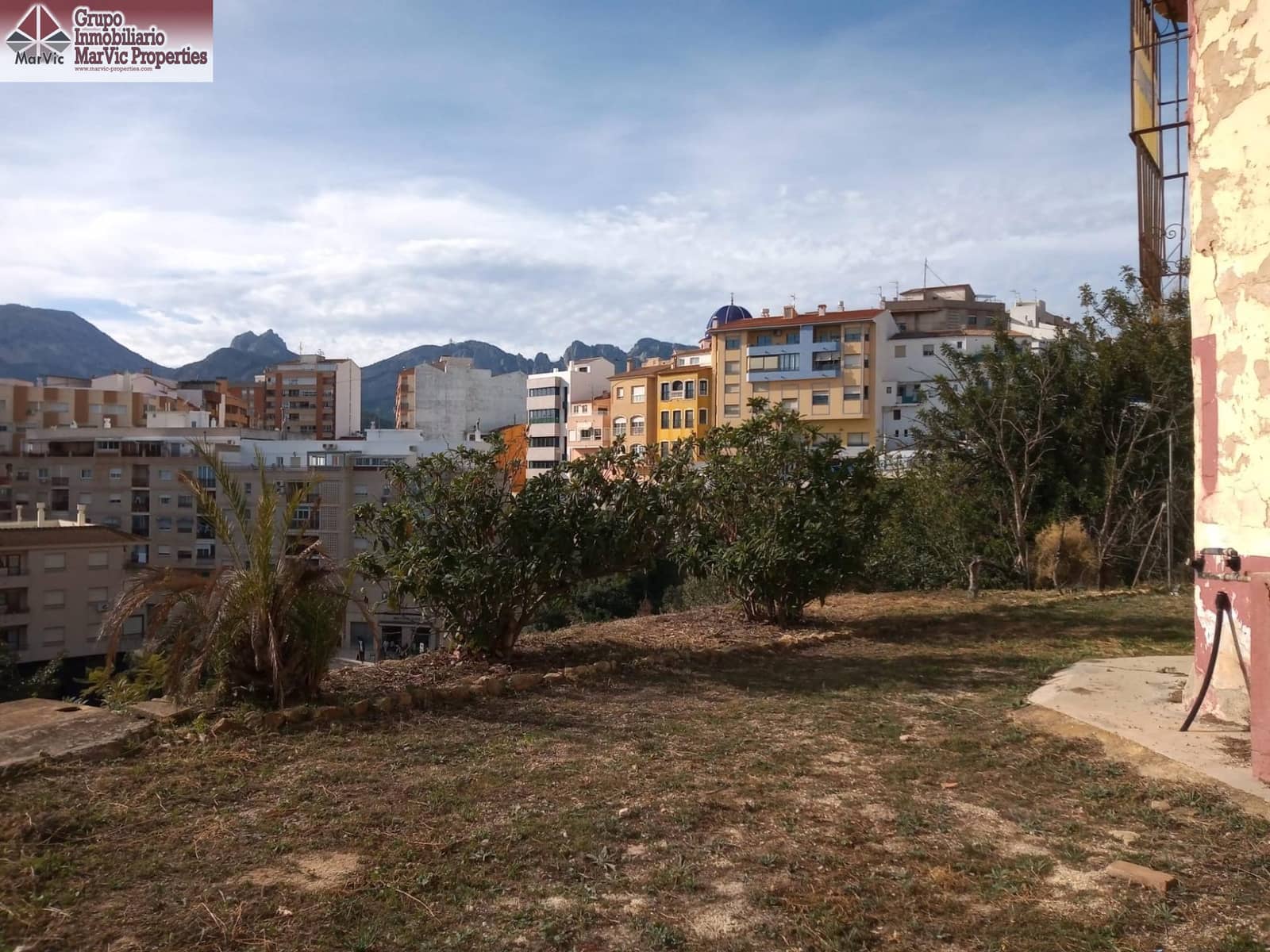 3 soveværelse Finca/Landehus til salg i Callosa d'En Sarria - € 136.500 (Ref: 8698296)